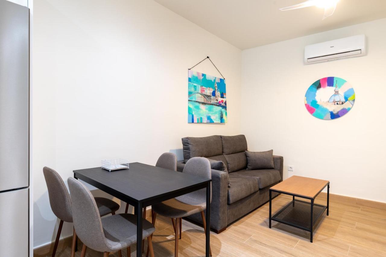 Apartamentos Cervantes 17 セビリア エクステリア 写真